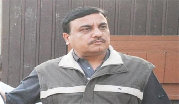 रिश्वत के आरोप में IAS अधिकारी बी.एल. अग्रवाल गिरफ्तार