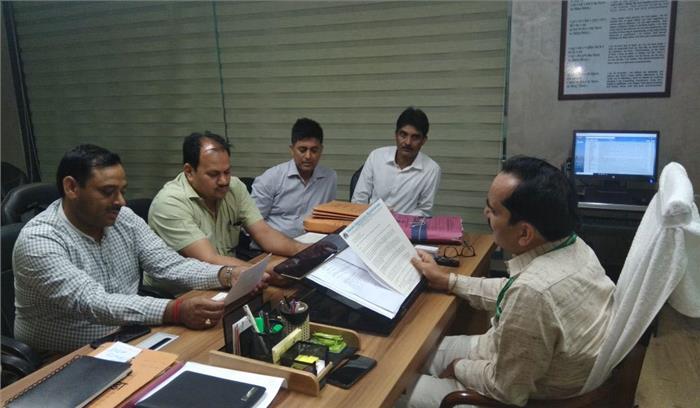 आईआईए अपनी समस्या को लेकर प्राधिकरण के सीईओ से मिला