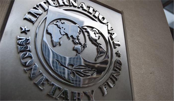 नाइजीरिया में आर्थिक मंदी के दौर से निकलने के बावजूद लोग गरीब: आईएमएफ