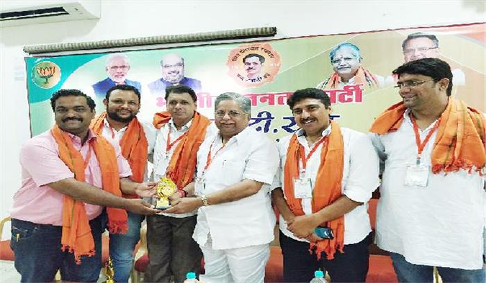 आईटी सेल की कार्यशाला में आगामी चुनाव पर मंथन