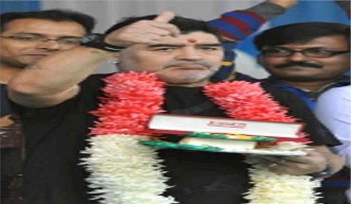 मैं फुटबाल का भगवान नहीं : माराडोना