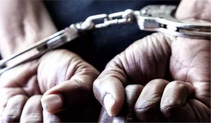 अवैध गांजे के साथ 2 तस्कर गिरफ्तार