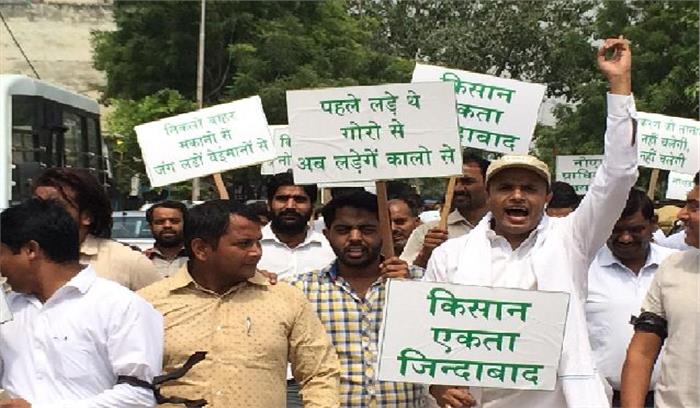 सद्भावना रैली निकालकर किसानों ने दर्ज कराया अपना विरोध