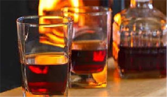 अवैध शराब बेचता हुआ  युवक गिरफ्तार