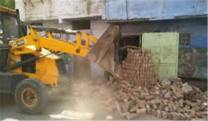 सोरखा गांव में चला पीला पंजा मुक्त कराई 12 हजार वर्गमीटर जमीन