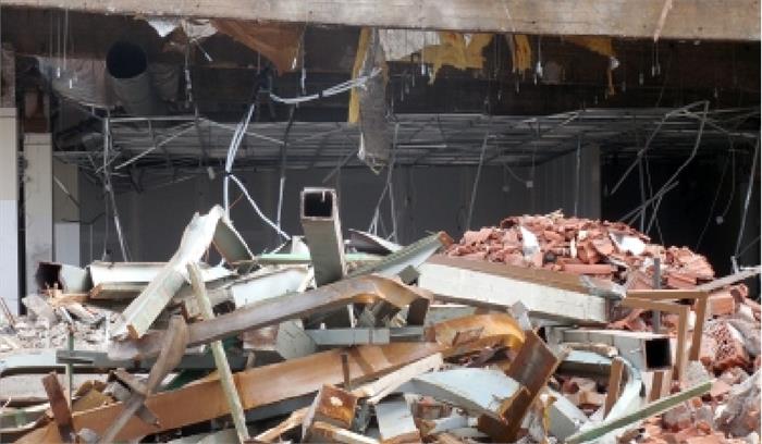 यूपी में तोड़ी गईं सपा नेताओं की अवैध संपत्तियां