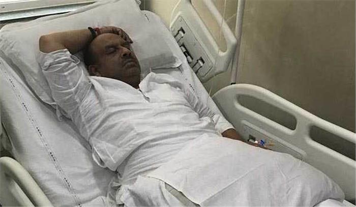 अनिश्चितकालीन अनशन पर बैठे विजेंद्र गुप्ता की तबीयत बिगड़ी,  अस्पताल में भर्ती