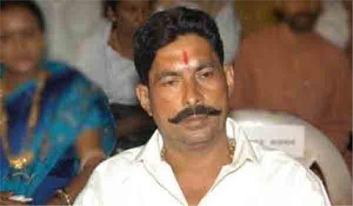 बिहार : अनंत के समर्थन में राजद आए, हम