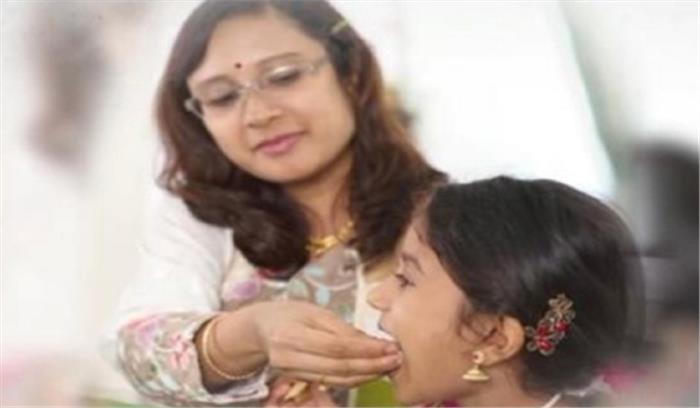 इंडिया फॉर मदर्स, विकास खन्ना के फीड इंडिया के समर्थन में इंडिया गेट और टिस्का की पहल