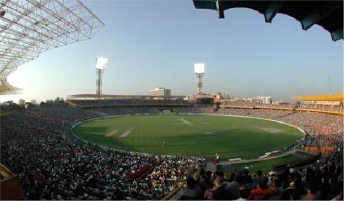 चेन्नई वनडे : भारत ने टॉस जीतकर बल्लेबाजी का फैसला किया