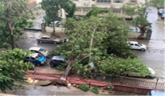 महाराष्ट्र में रायगढ़ के तट से टकराया चक्रवात निसर्ग महाराष्ट्र में रायगढ़ के तट से टकराया चक्रवात निसर्ग