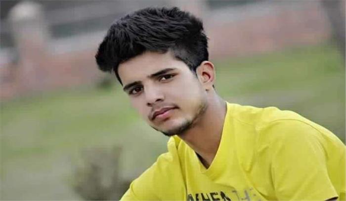 आईपीएल-2019 में कश्मीर के राशिख डार मुंबई इंडियंस की जर्सी में दिखाई देंगे