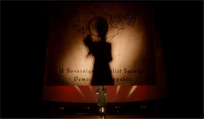 देश में बढ़ते नफरत के माहौल के बीच सत्ता को झगझोरने वाला ये बंगाली गाना... जरुर सुनिए