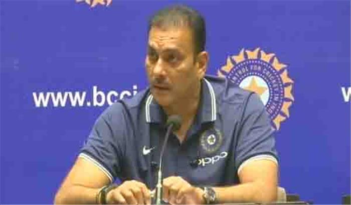 भारतीय टीम चुनौती का इंतजार करें और उसे स्वीकर करें: रवि शास्त्री