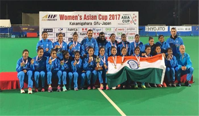 महिला हॉकी टीम की प्रत्येक खिलाड़ी को हॉकी इंडिया देगा 1 लाख की पुरस्कार राशि
