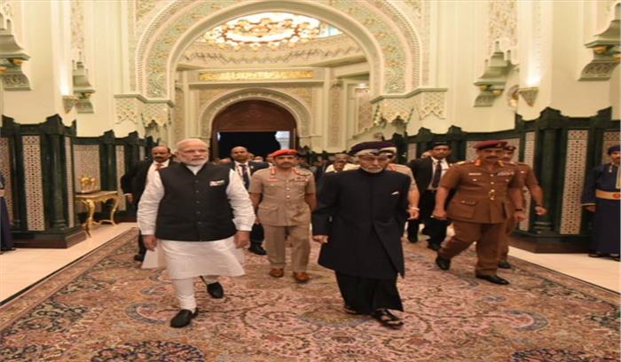 भारत और ओमान के बीच हुए आठ समझौतों पर हस्ताक्षर