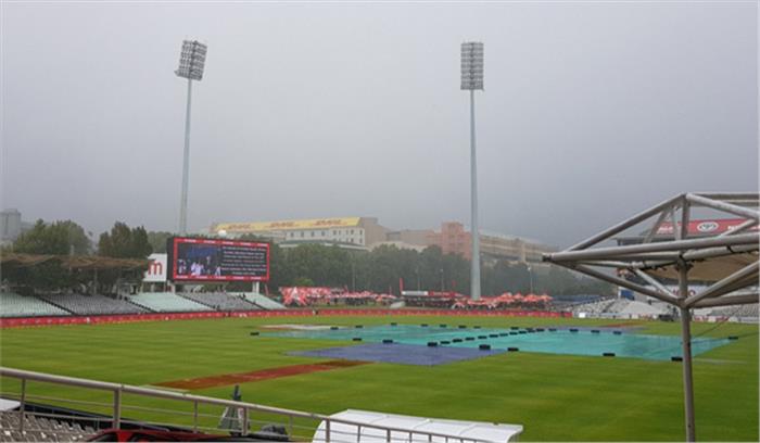 केप टाउन टेस्ट: बारिश ने डाली भारत और दक्षिण अफ्रीका के बीच जारी मैच में बाधा केप टाउन टेस्ट: बारिश ने डाली भारत और दक्षिण अफ्रीका के बीच जारी मैच में बाधा