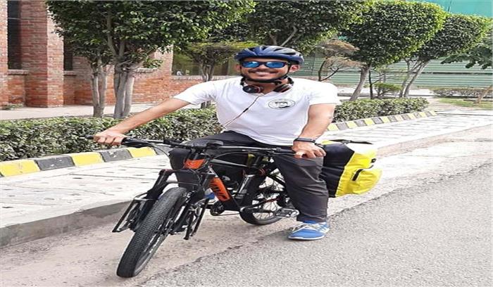 भारत में जल संकट को लेकर जागरूक कर रहे हैं फिलेम रोहन भारत में जल संकट को लेकर जागरूक कर रहे हैं फिलेम रोहन