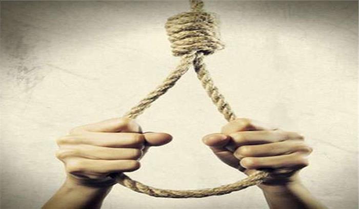 शराब के नशे में युवक ने लगाई फांसी,मौत