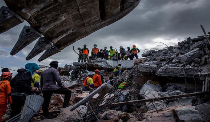 इंडोनेशिया के लोमबोक द्वीप में भूकंप से मरने वालों की संंख्या बढ़कर 557 हुई इंडोनेशिया के लोमबोक द्वीप में भूकंप से मरने वालों की संंख्या बढ़कर 557 हुई