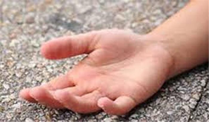 मप्र:आंधी में मकान की छत गिरने से एक बच्चे की मौत मप्र:आंधी में मकान की छत गिरने से एक बच्चे की मौत