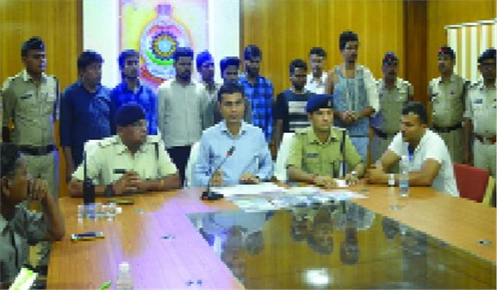 इंशुरेस पॉलिसी के नाम पर ठगी करने वाले गिरोह का हुआ पर्दाफाश