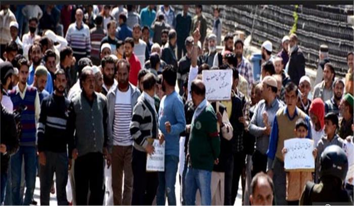 जम्मू एवं कश्मीर:बडगाम उपचुनाव की मतगणना जारी