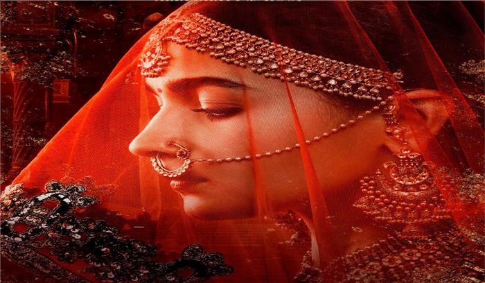 फिल्म कलंक में आलिया भट्ट का पहला लुक जारी​​​​​​​