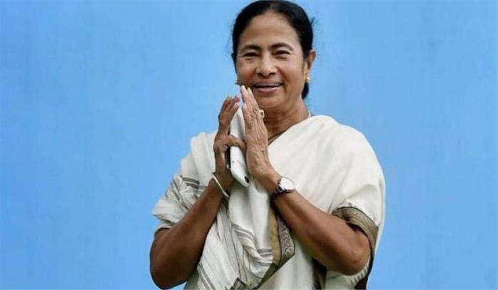 महिला दिवस पर सीएम ममता  बनर्जी का महिलाओं को तोहफा