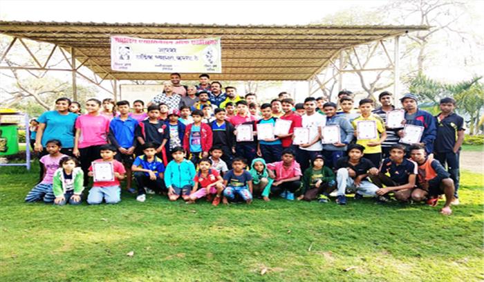 ग्रेपलिंग स्वर्ण पदक विजेता खिलाड़ियों को दी बधाई