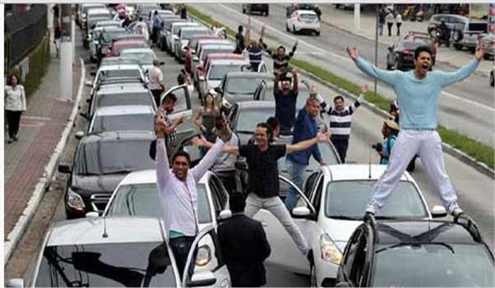 ब्राजील में  उबर चालकों ने  नए विधेयक का किया विरोध