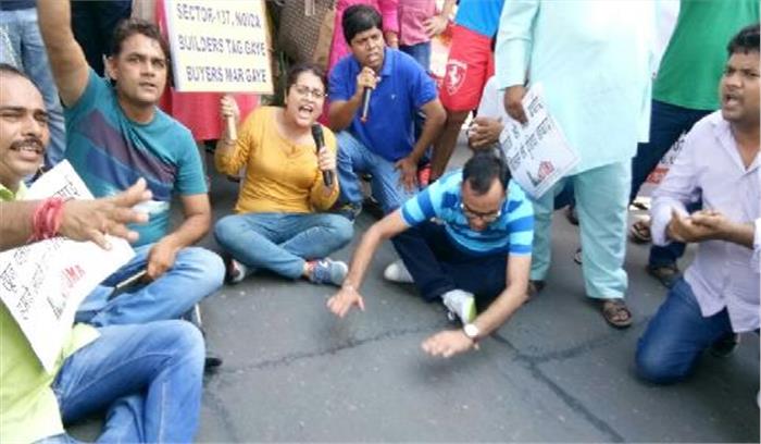 आशियाने को लेकर निवेशक एकजुट