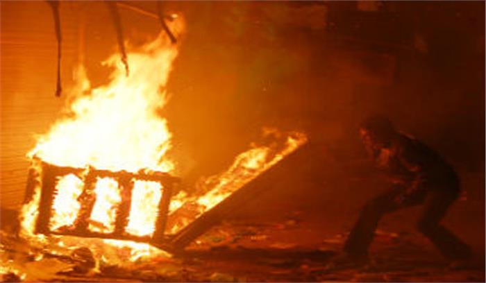 ईरानी टीहाउस में आगजनी, 11 मरे