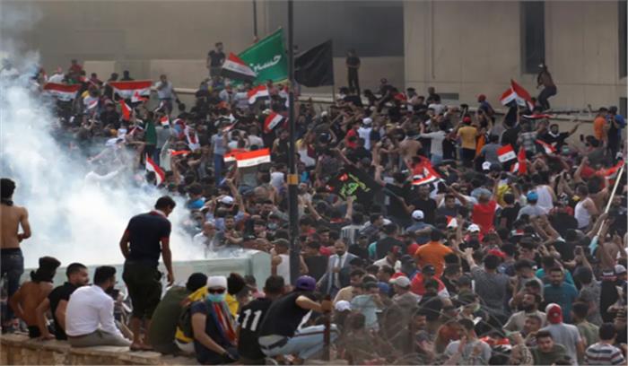 इराक में प्रदर्शन के दौरान हिंसा में 26 की मौत, 1500 से अधिक घायल