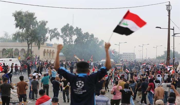 इराक में सरकार विरोधी प्रदर्शनों में 24 लोगों की मौत, 2000 घायल