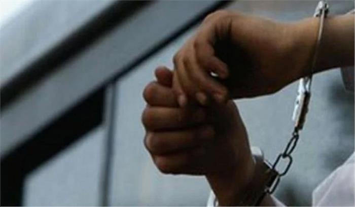 इरफान छेनू गिरोह के दो शार्प शूटर गिरफ्तार