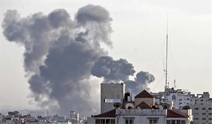 इजरायल ने गाजा पट्टी में 70 सैन्य ठिकानों पर हमला किया