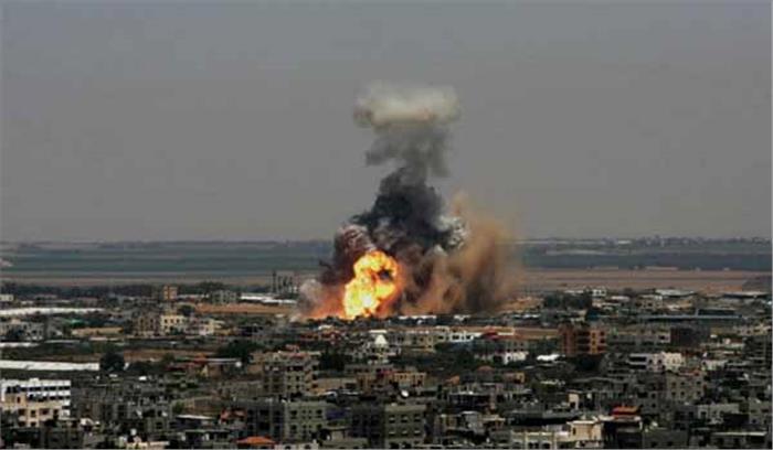  इजरायली सेना ने हमास के कब्जे वाले तीन इलाकों पर गिराए बम