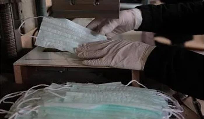 आवश्यक वस्तु घोषित होने के बावजूद दुकानों से गायब मास्क, सैनिटाइजर