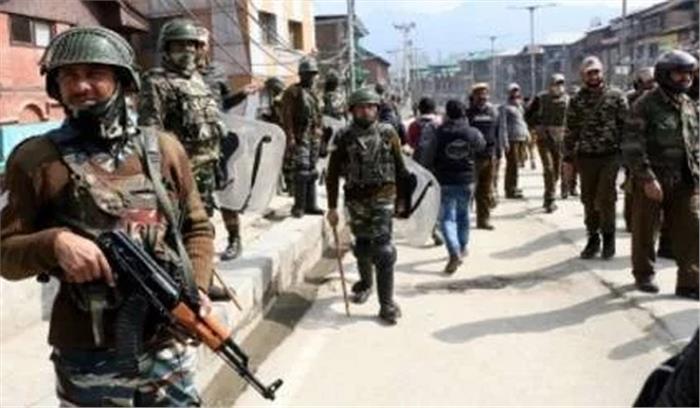 जम्मू एवं कश्मीर : शोपियां मुठभेड़ में 6 की मौत से घाटी में रोष