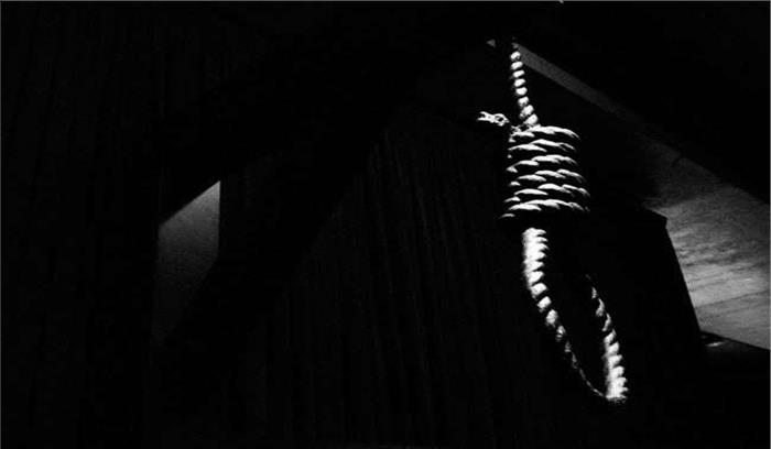 जबलपुर में विवाहित महिला ने फांसी लगाकर की आत्महत्या