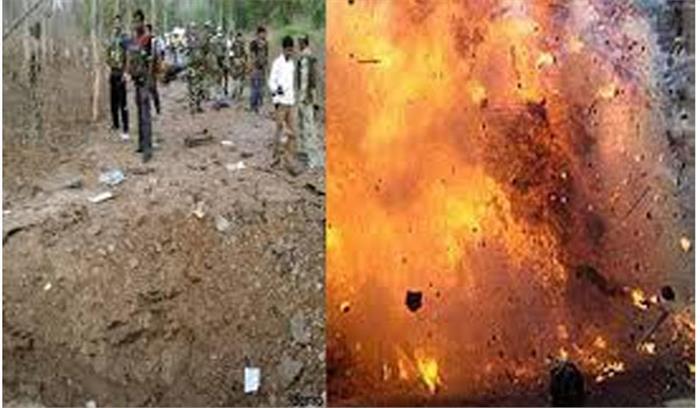 प्रेशर बम की चपेट में आने से एक जवान घायल