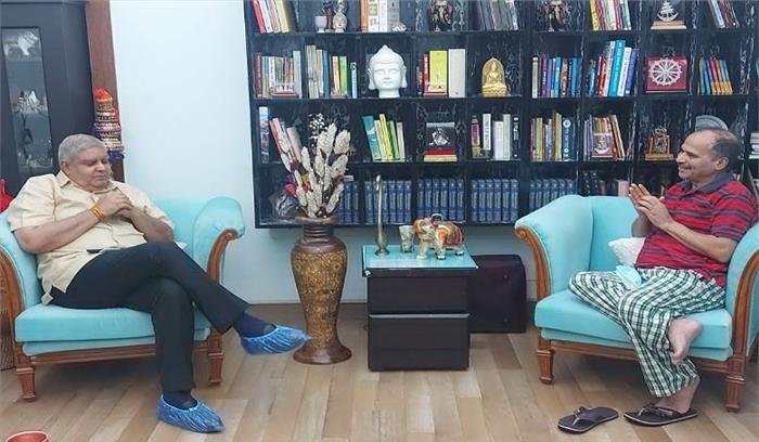 पश्चिम बंगाल के राज्यपाल ने की अधीर रंजन चौधरी से मुलाकात, सियासी हलचल शुरू