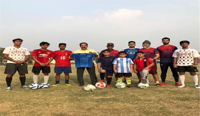 जगुआर फुटबॉल क्लब के ट्रेनिंग सेंटर का उद्घाटन जगुआर फुटबॉल क्लब के ट्रेनिंग सेंटर का उद्घाटन