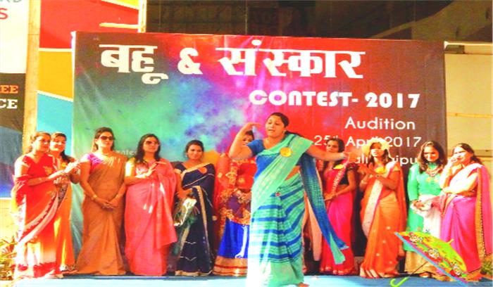 फैशन शो में जैन समाज की बहुओं ने दिखाया जलवा