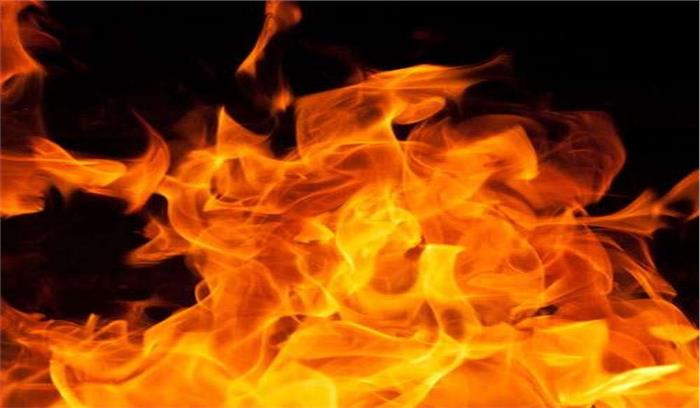 जयपुर : फैक्ट्री गोदाम में लगी आग