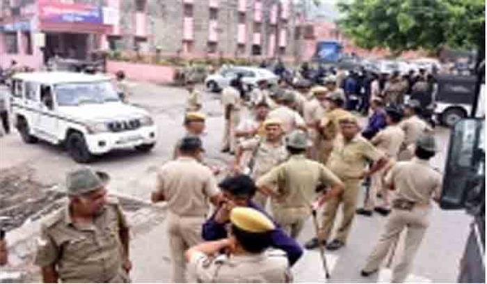 जयपुर में सांप्रदायिक झड़पों के बाद प्रतिबंध लागू