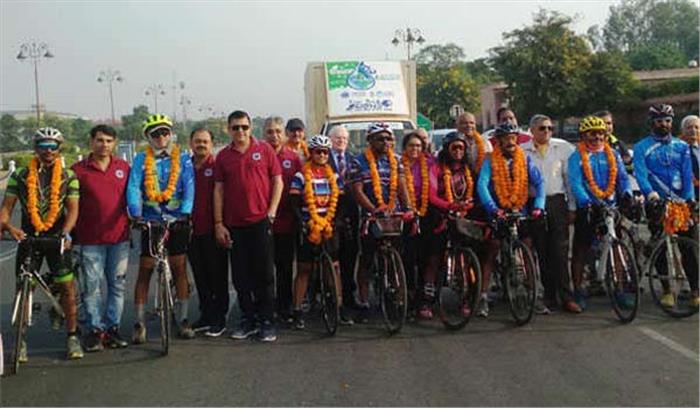 जल बचत के संदेश की सेना की साईकिल रैली जयपुर पहुंची