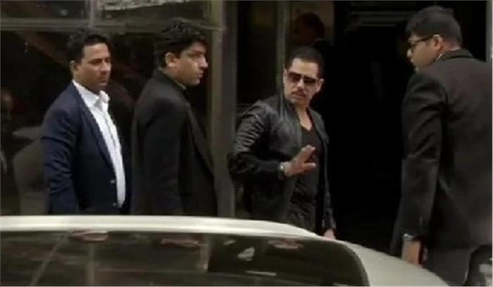 बीकानेर जमीन सौदे मामले में रॉबर्ट और मौरीन वाड्रा से दूसरी बार पूछताछ