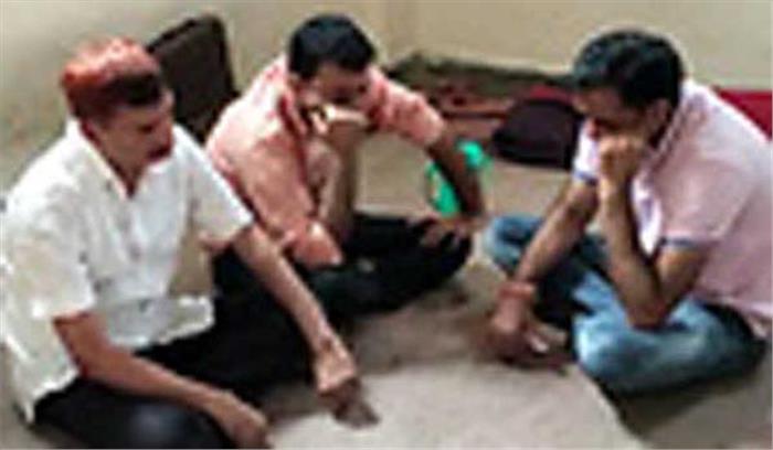 संयुक्त सचिव बी डी कुमावत चार लाख की रिश्वत लेते गिरफ्तार